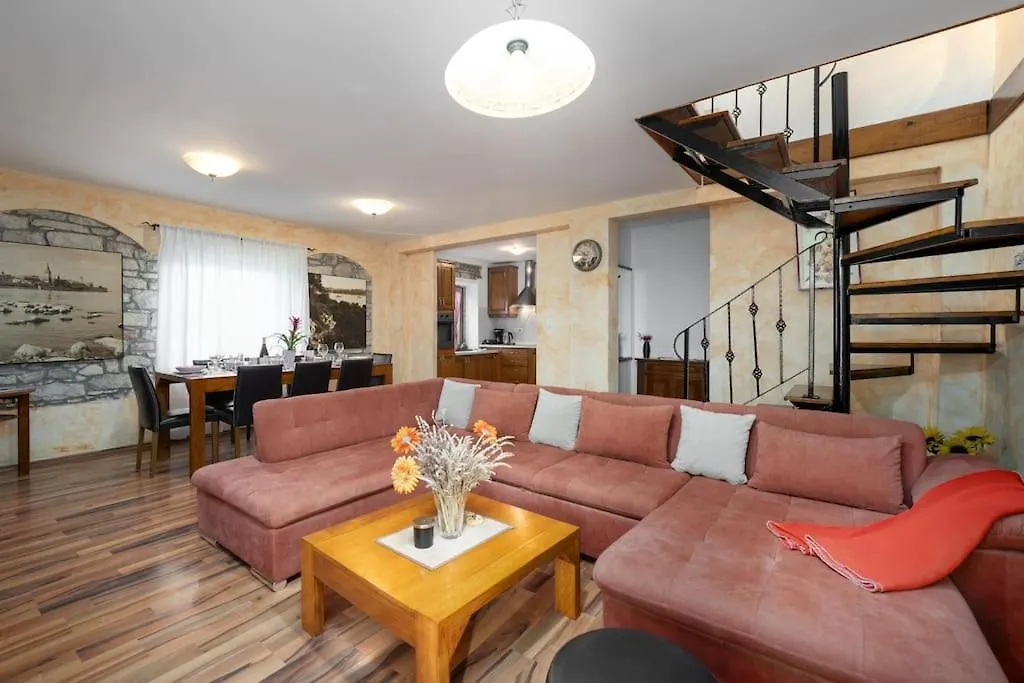 Rosello 2 Apartment Novigrad
