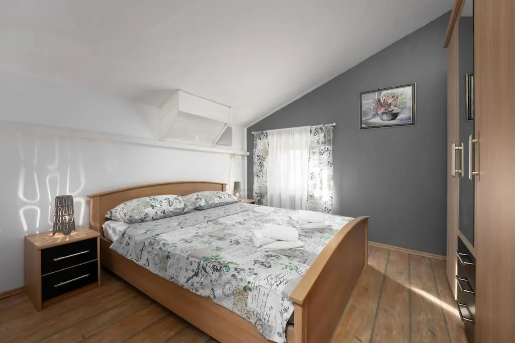 Rosello 2 Apartment Novigrad