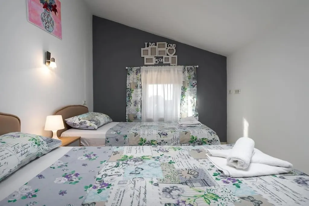 Rosello 2 Apartment Novigrad