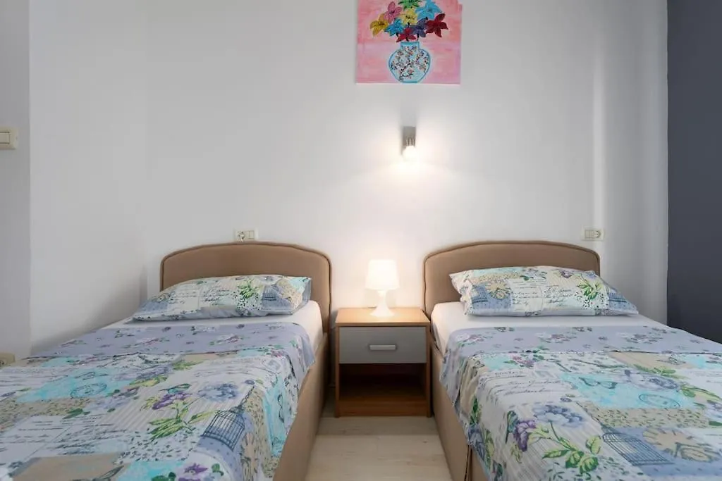 Rosello 2 Apartment Novigrad
